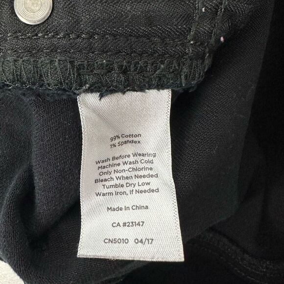 Talbots Black Straight Curvy Flawless Bermuda Shorts size 16 - Picture 7 of 7